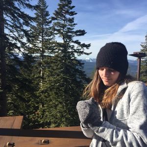 Meet your Posher, Leah